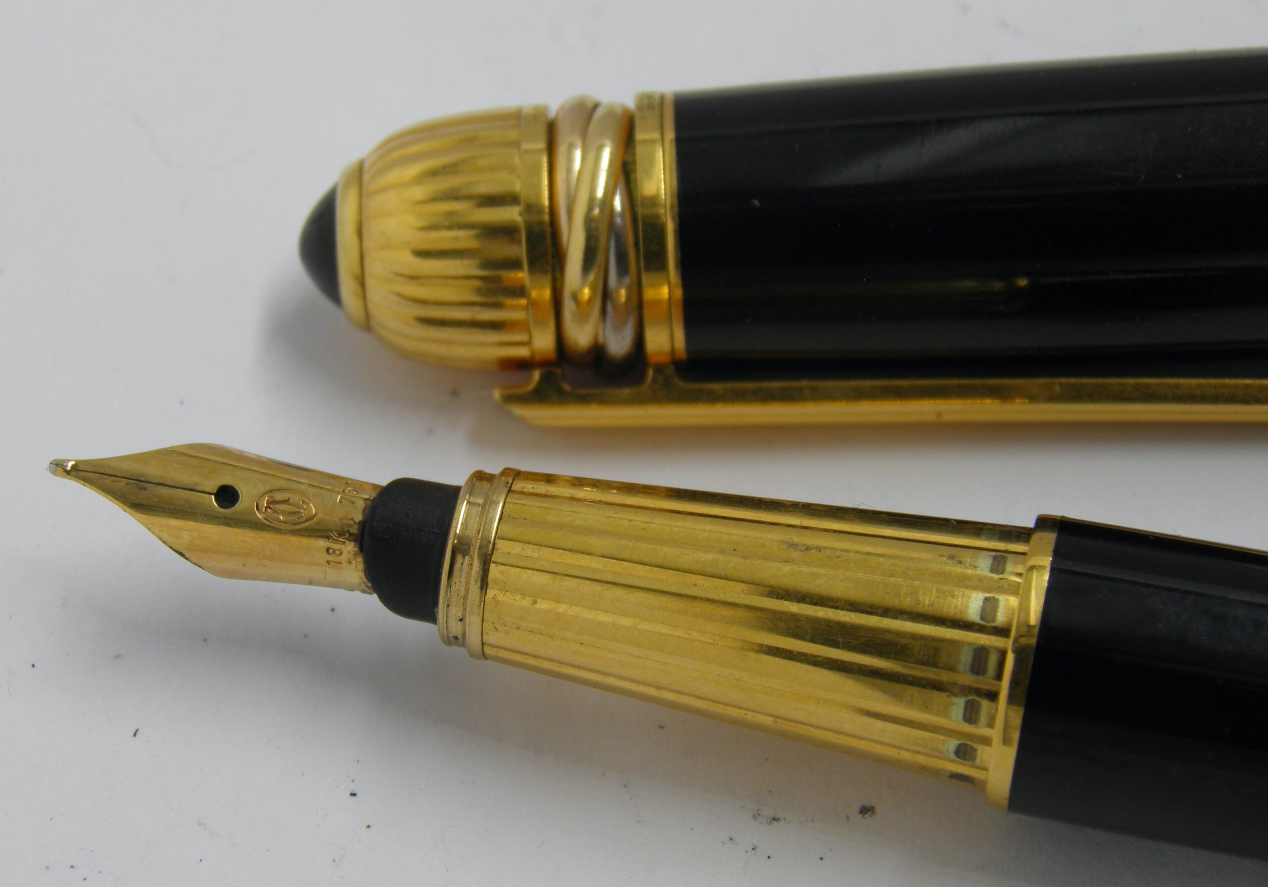 Stylo Plume CARTIER PASHA Laque De Chine Noire 1990 s Atelier Lesoon Stylo Plume CARTIER PASHA Laque De Chine Noire 1990 s Atelier Lesoon