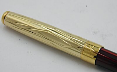 Stylo bille PARKER SONNET résine rouge translucide – Image 2